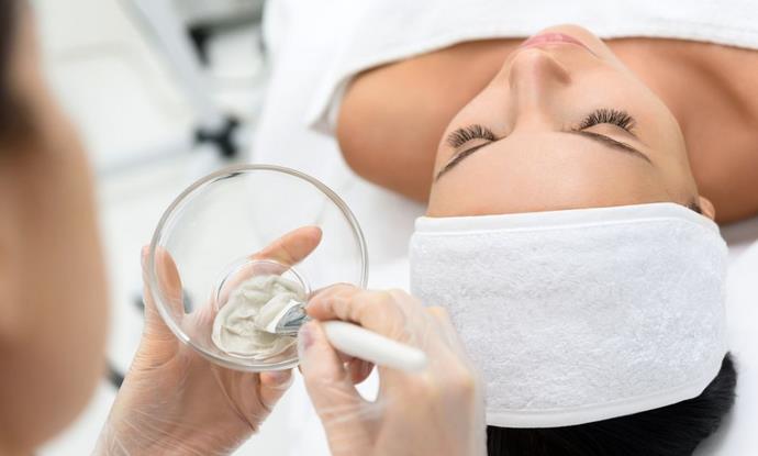 你做美容師多少年了？因?yàn)楣ぷ鳡顟B(tài)不佳