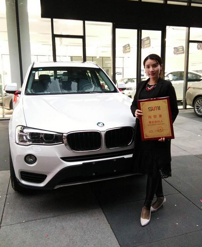 寶馬團(tuán)隊領(lǐng)袖，美麗辣媽蔡子萱
