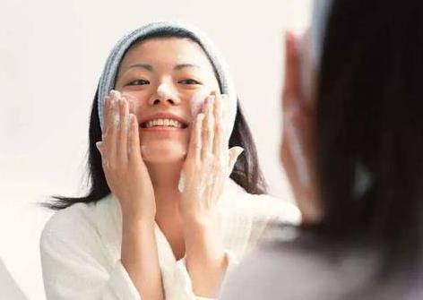 發(fā)朋友圈的護膚小知識，每天應(yīng)該怎么發(fā)