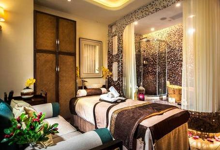 美容師面對顧客應(yīng)該怎么說話，怎么把握好熱情度？四、給顧客制造空間