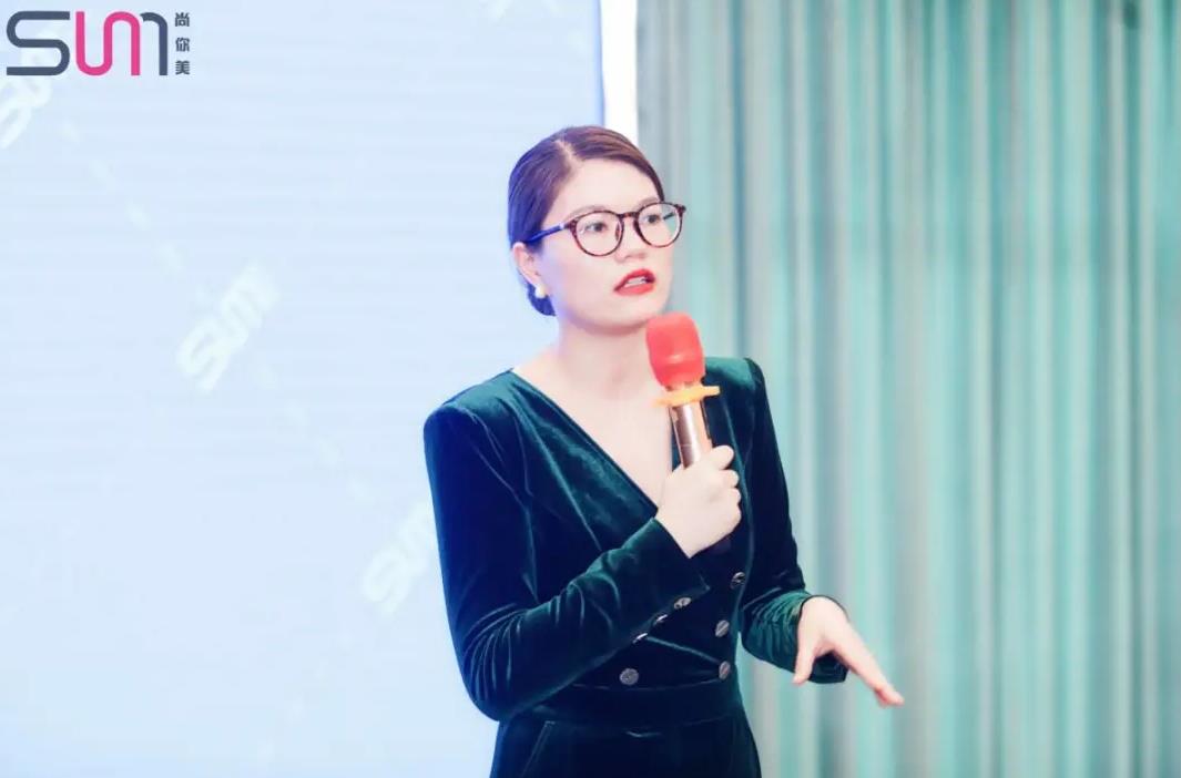  尚你美技術(shù)總監(jiān)陳瑩女士帶來(lái)《藏后品牌專業(yè)技術(shù)》