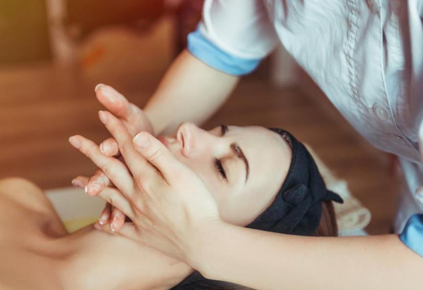 美容院怎么樣才能留住顧客，應(yīng)該怎么做方案是什么